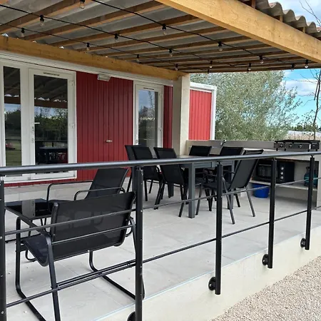 Location De Vacances En Campagne Avec Acces Piscine Beaucaire  Exterior photo