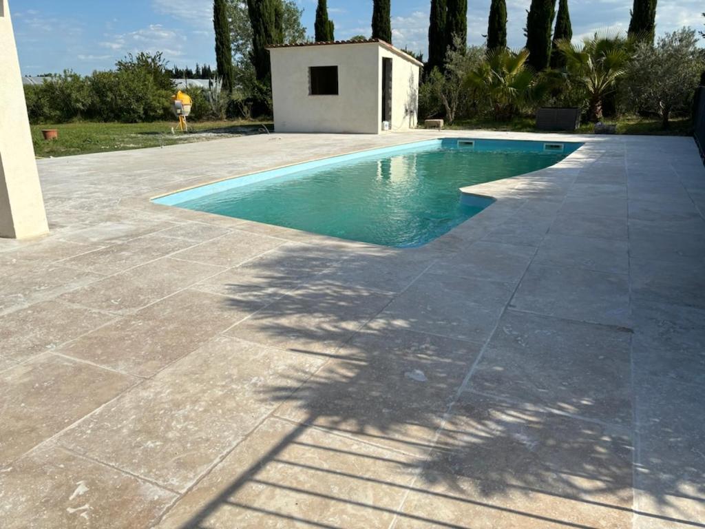 Location De En Campagne Avec Acces Piscine * Beaucaire (Gard)
